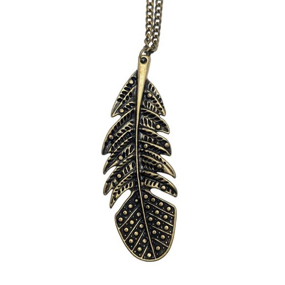 Southwest Boho Feather Necklace in Brass Gorgeous - Picture 2 of 8